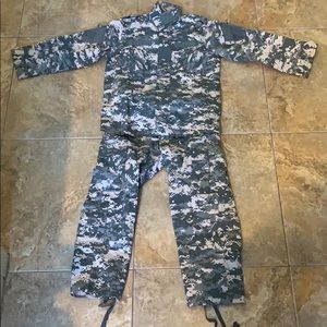 Boys tactical military uniform never warn